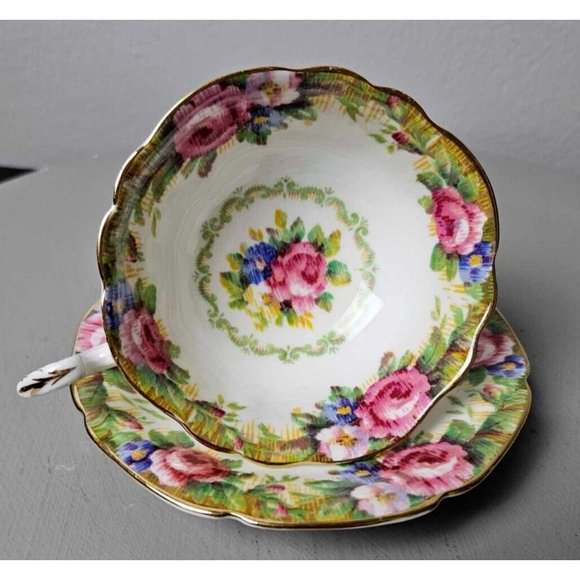 Tea cup and Saucer, Vintage Paragon, Tapestry Rose, Pink Cabbage Roses - Picture 1 of 9
